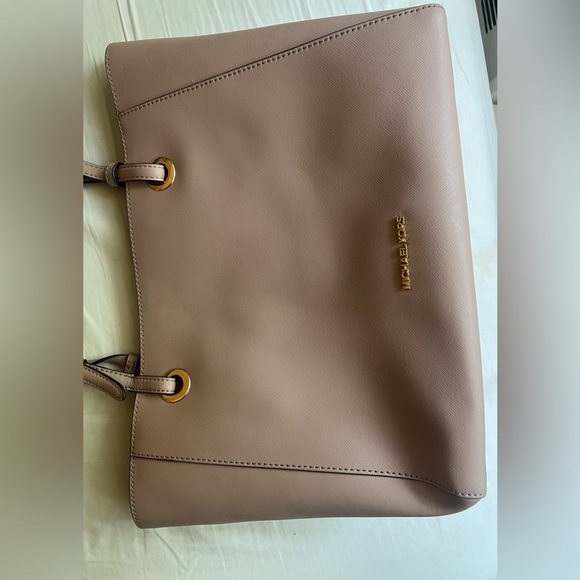 Michael Kors Dusty Rose Tote Bag - Picture 12 of 13